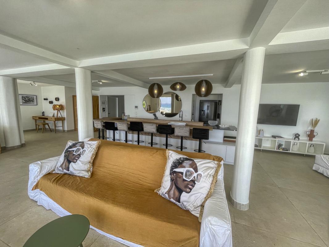 18 Location villa piscine vue mer ilet Gosier Guadeloupe_salon